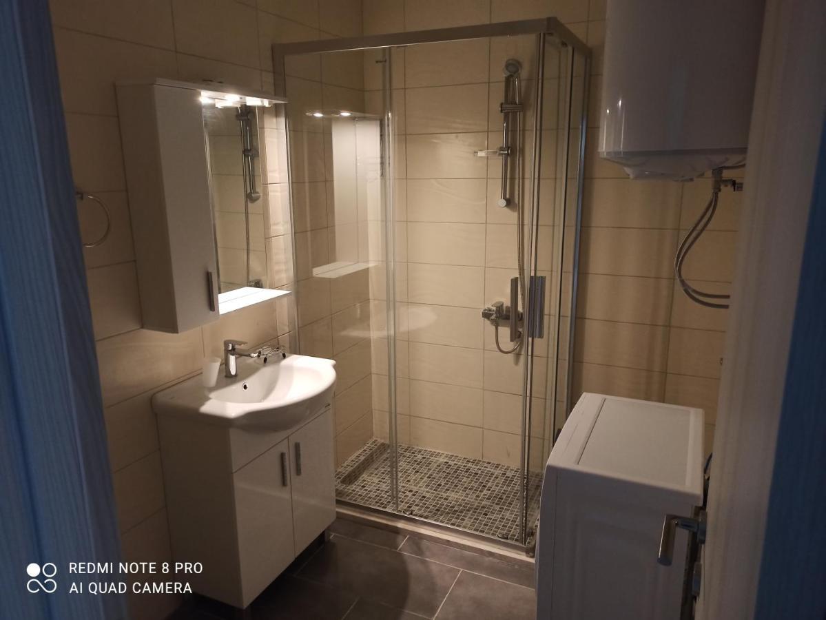 Ata Apartmani. Petrovac المظهر الخارجي الصورة